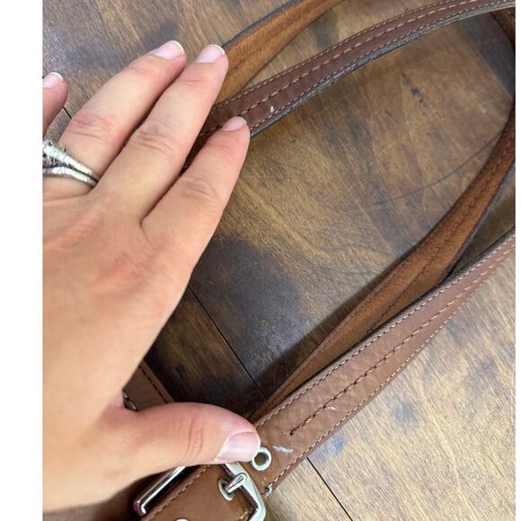 Vintage COACH Hamptons Brown Leather Shoulder Bag Tote Purse Style No. F12607 - Picture 6 of 16